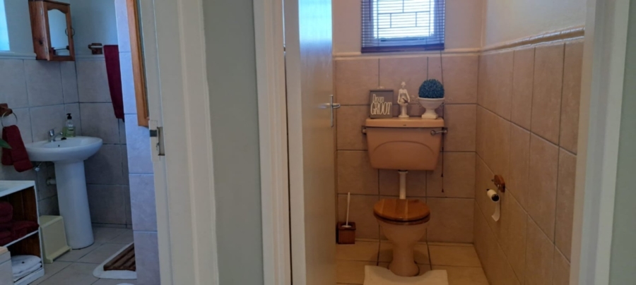 4 Bedroom Property for Sale in Caledon Western Cape